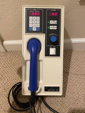 Mettler Electronics Me-706 Vtg Sonicator 706 Hand Held Ultra Sound Machine Powers On